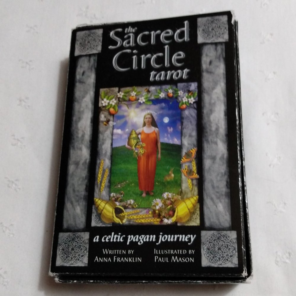 The Sacred Circle Tarot: A Celtic Pagan Journey